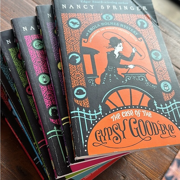 Enola Holmes set of 6 books - Picture 2 of 3